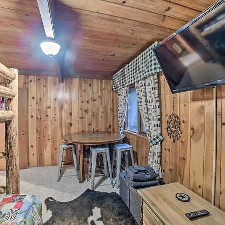 Cozy Cabin Near Massanutten Resort And Water Park!